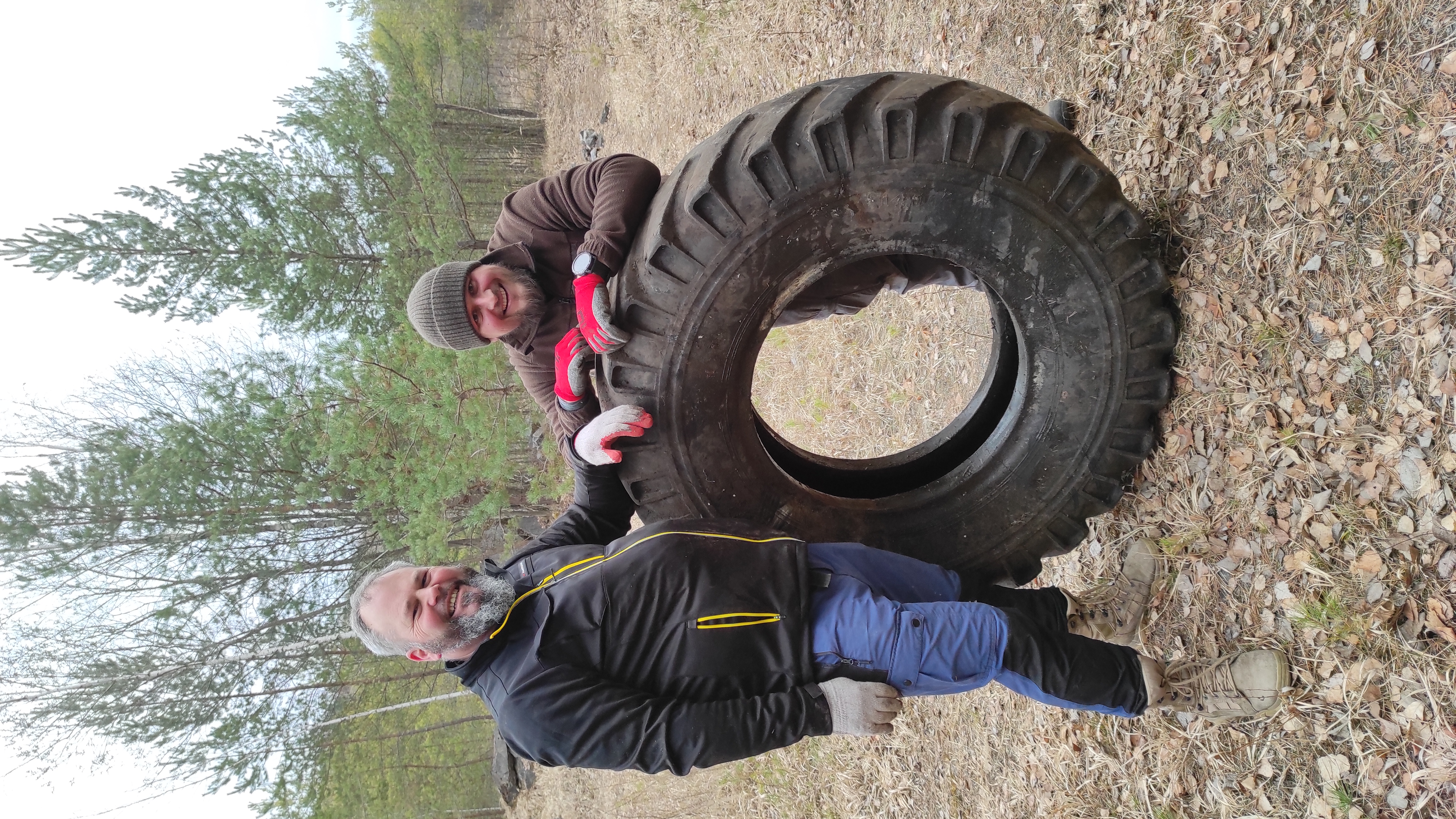 Úklid odpadků ve Vyšenském lomu.