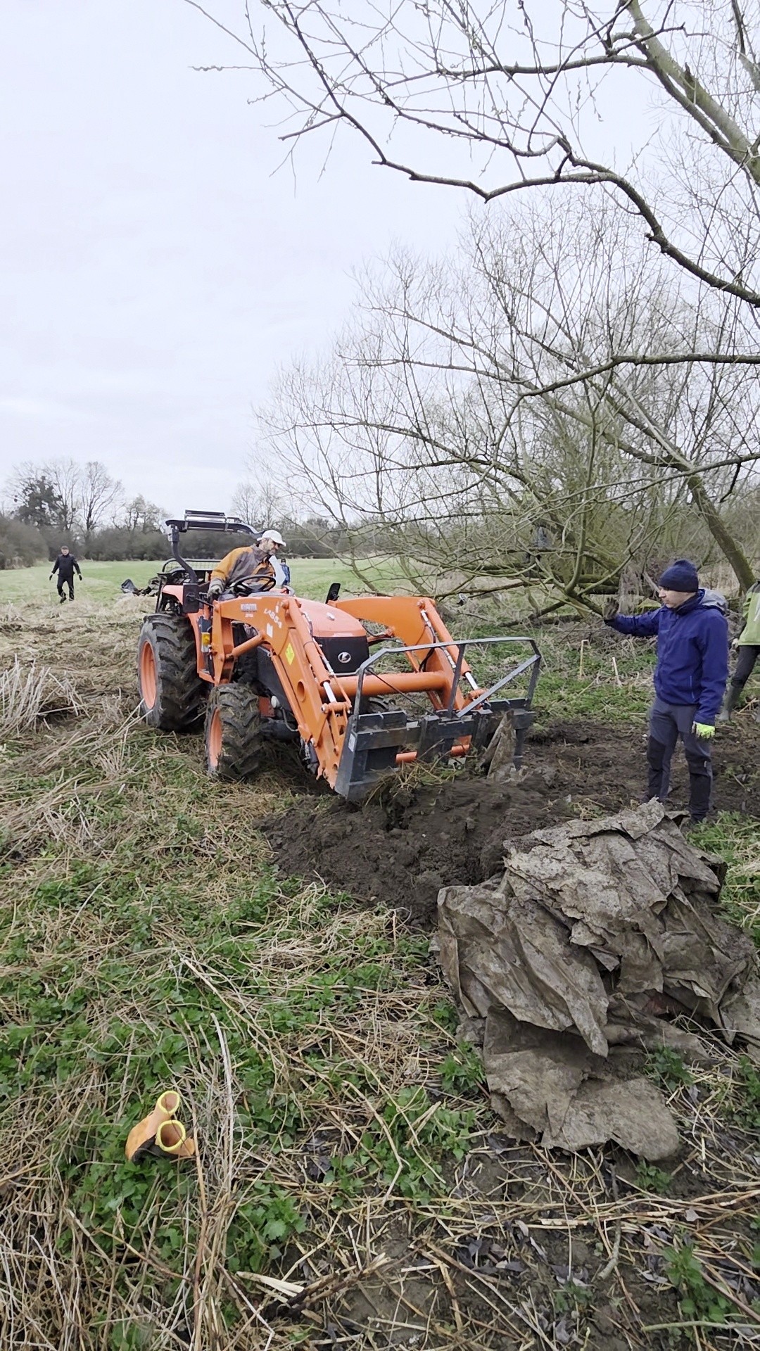Občas pomůže i těžká technika.